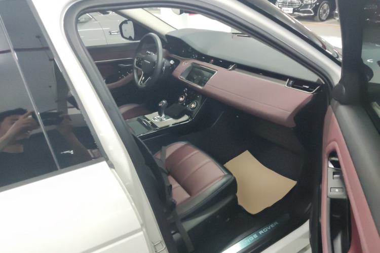 Used Land Rover Range Evoque New Energy 2022 Aurora L P300e Plug-in Hybrid Electric Version Right Front Seat