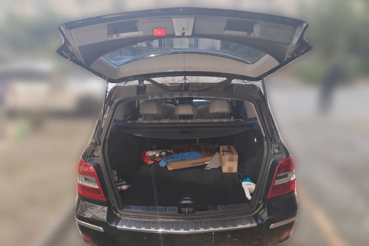 Used Mercedes-Benz GLK-Class 2008 GLK 300 4MATIC Luxury Model Trunk