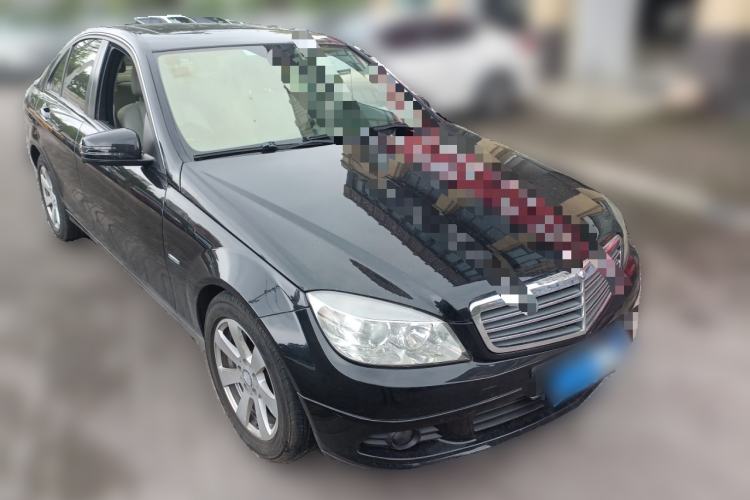 Used Mercedes-Benz C-Class 2010 C 180K Classic model Front Right 45 Deg