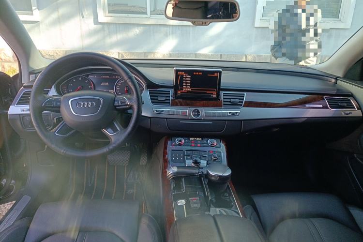 Used Audi A8 2013 A8L 45 TFSI quattro Comfort model
