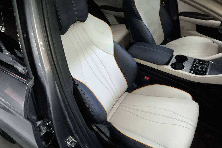 Used BYD Song PLUS New Energy 2024 Honor Edition EV 520km Premium Model