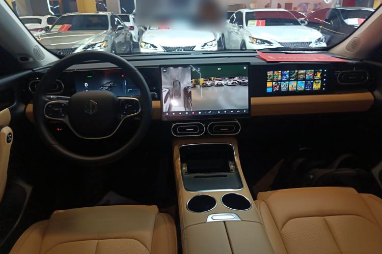 Used Leapmotor C11 2024 Pure Electric 515 Smart Drive Edition Center Console