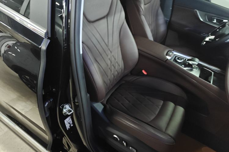 Used Chery Tiggo 8 PRO 2024 Champion Edition 390T Four-Wheel Drive Peak Version 5 Seats
