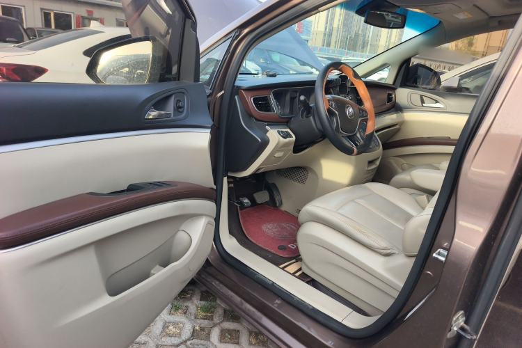 Used Buick GL8 2018 28T Luxury Model China VI Standard