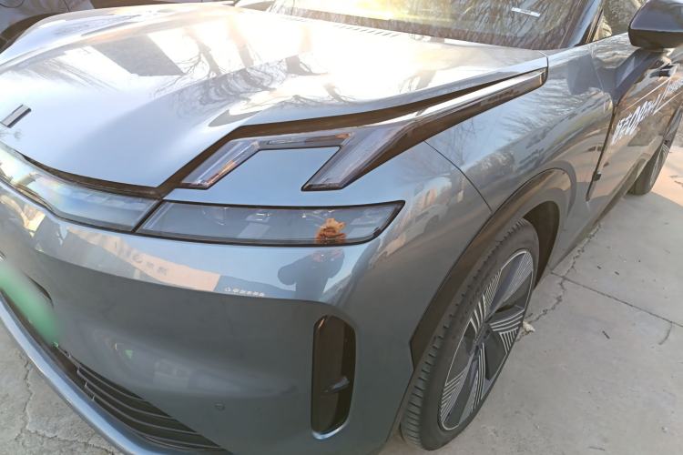 Used Lynk & Co 08 EM-P 2025 220 km All-Wheel-Drive Performance Halo
