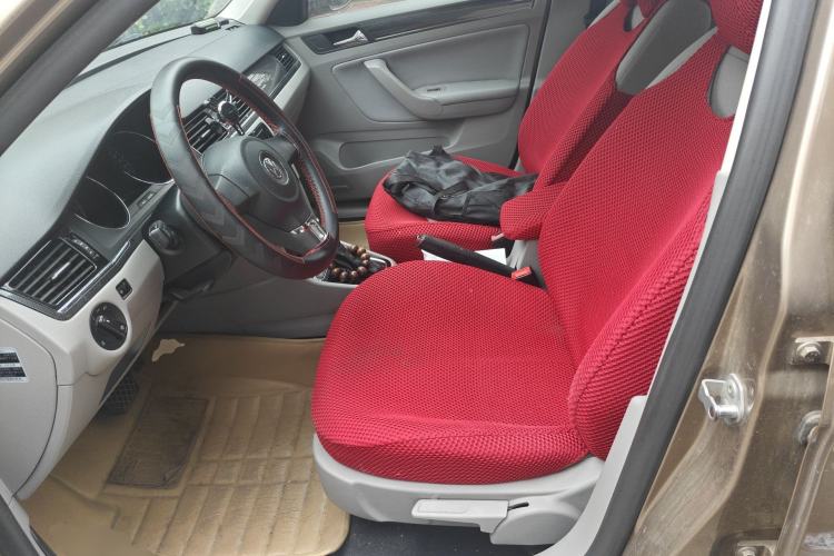 Used Volkswagen Bora 2014 1.6L Automatic Fashion Model Left Front Seat