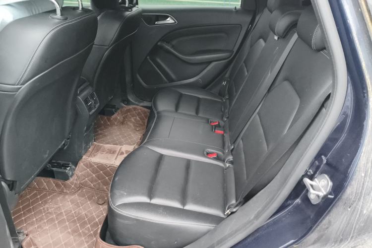 Used Mercedes-Benz B-Class 2018 B 200 Fashion Model Left Rear Seat
