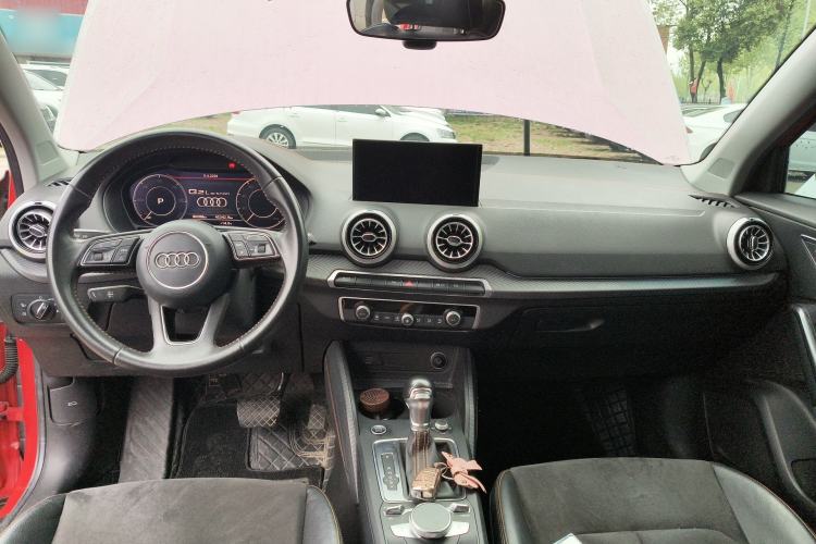 Used Audi Q2L e-tron 2022 Q2L e-tron Pure Electric Smart Enjoyment Model Center Console