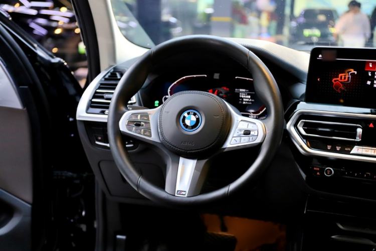 Used BMW iX3 2022 Leading Model Interior 4