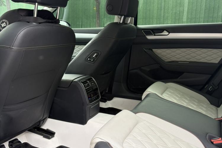 Used Volkswagen Magotan 2023 2 Million Units Commemorative Edition 330TSI DSG Luxury Version