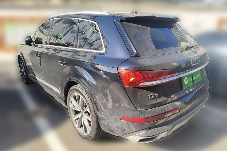 Used Audi Q7 2022 55 TFSI quattro S line Sport model