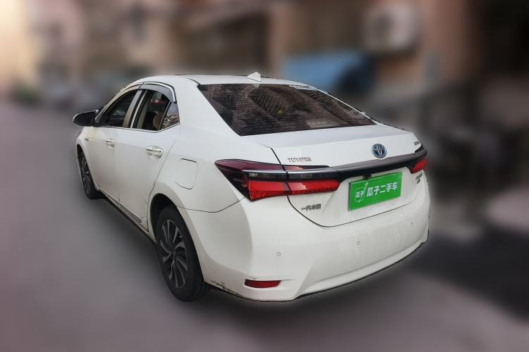 Used Toyota Corolla 2018 Dual-Engine 1.8L E-CVT Smart Edition
