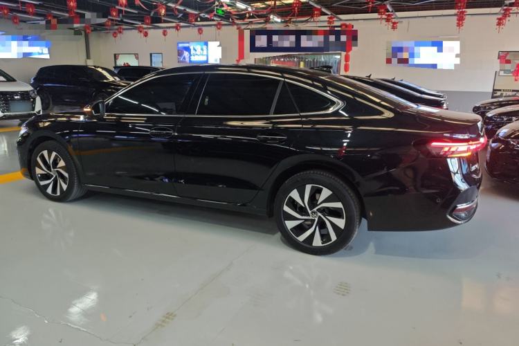 Used Volkswagen Passat 2025 Pro 380TSI Dragon Edition
