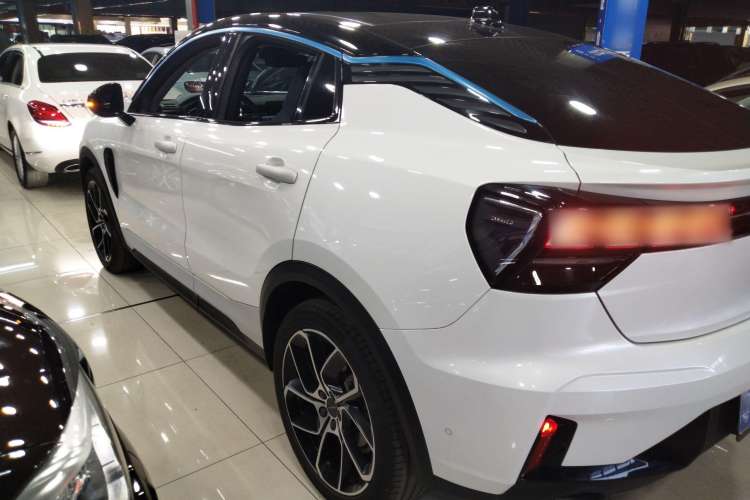 Used Lynk & Co 05 2020 2.0TD Two-Wheel Drive Shine Halo