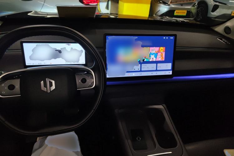 Used Leapmotor C16 2024 Range-Extended 200 Luxury Edition Center Console