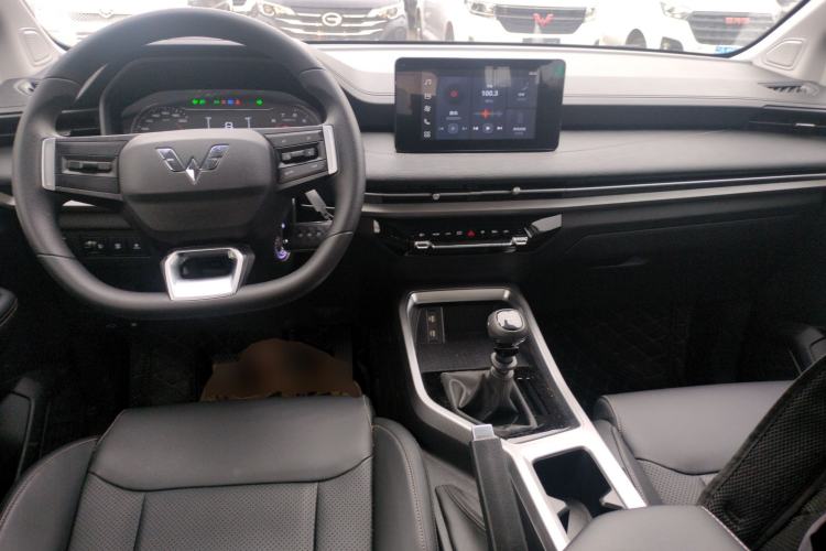 Used Wuling Jiachen 2022 1.5L Manual Comfort Edition
