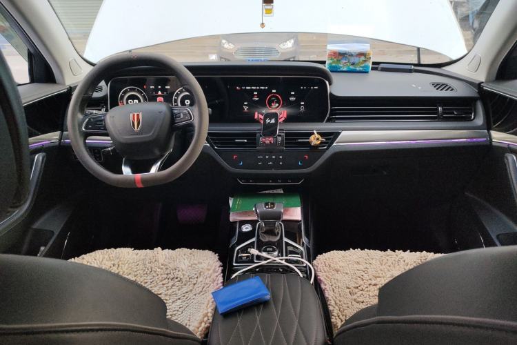 Used Hongqi HS5 2022 Facelifted Version 2.0T Smart Connect Flagship All-Wheel-Drive Edition Center Console