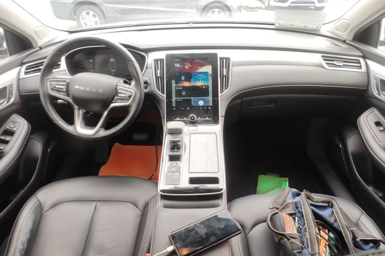 Used Roewe i6 MAX 2020 300TGI Automatic Sporty Cool Edition Center Console