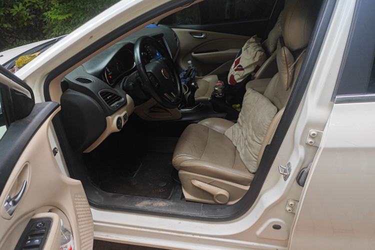 Used Fiat Viaggio 2012 1.4T Manual Enjoyment Edition Left Front Seat