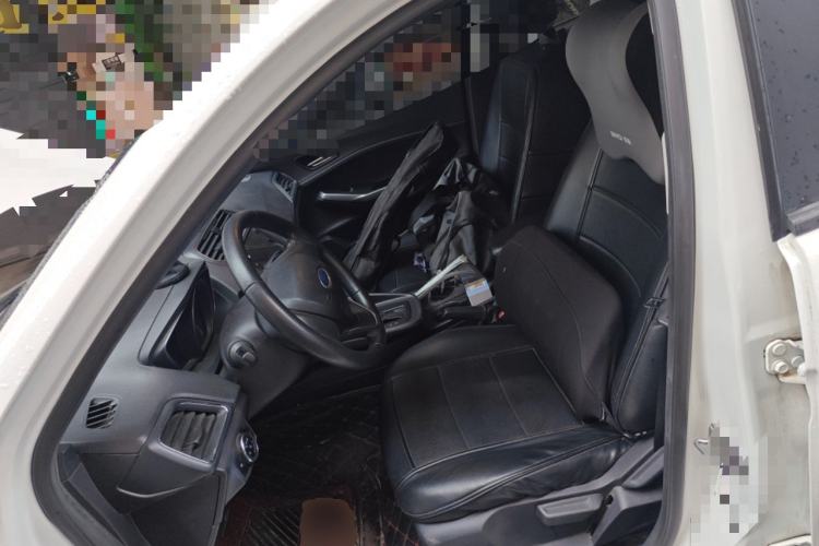 Used Ford Escort 2019 Revised 1.5L Automatic ZhiXiang Version (Tire Pressure Monitoring) China VI Standard Left Front Seat