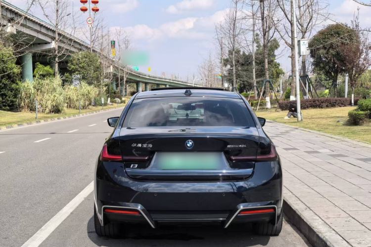 Used BMW i3 2024 eDrive 40 L Midnight Edition
