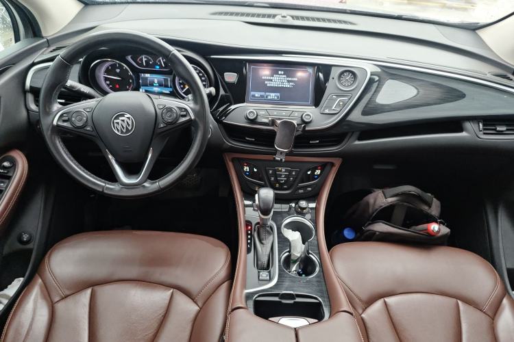 Used Buick Envision 2018 20T Two-Wheel Drive Luxury Model Center Console