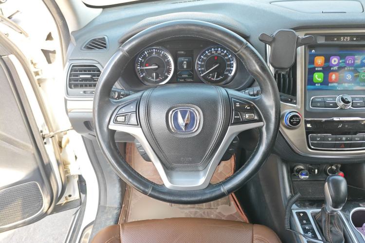 Used Changan CS95 2017 2.0T Two-Wheel Drive Zhiyuan Edition