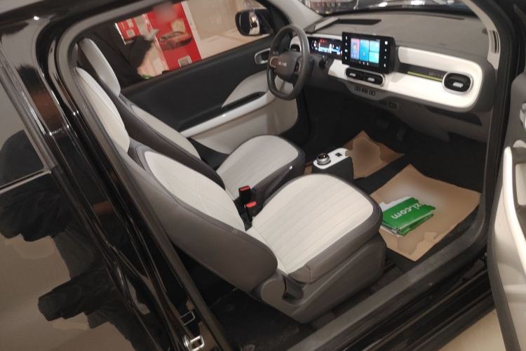 Used Geely Galaxy Panda 2025 210km Panda Kart Right Front Seat