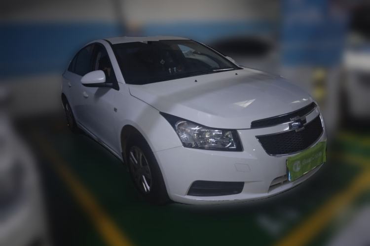 Used Chevrolet Cruze 2013 1.6L SL MT Front Right 45 Deg