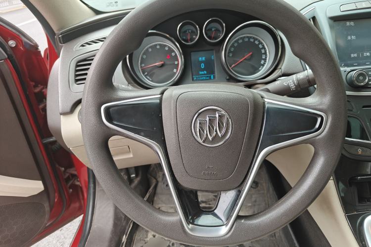 Used Buick Regal 2015 2.0L Leading Fashion Edition