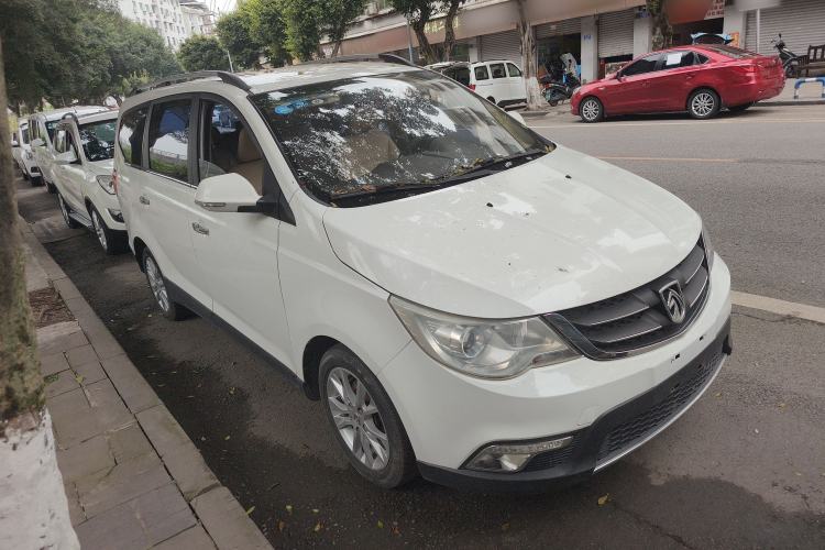 Used Baojun 730 2014 1.5L manual Comfort ESP version 7 seats
