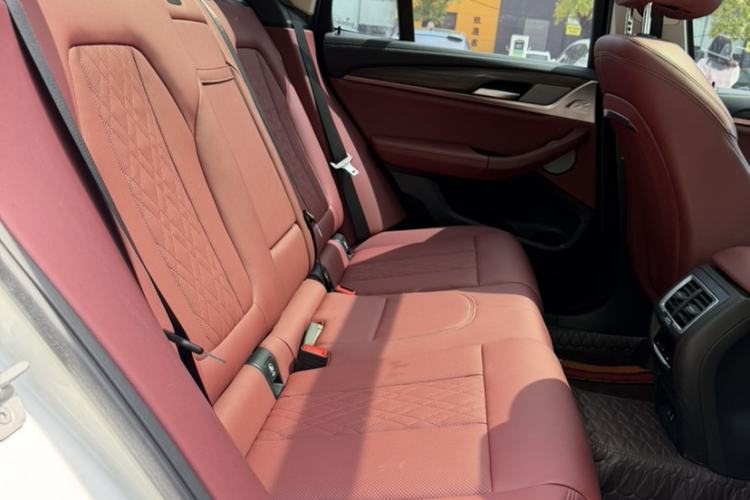 Used BMW X3 2022 xDrive30i Luxury Model M Night Sky Package Interior 5