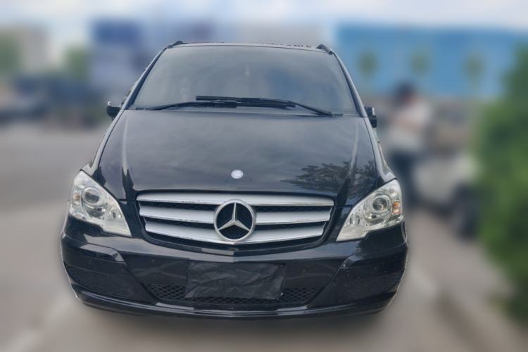 Used Mercedes-Benz Viano 2013 3.0L Comfort Edition Front
