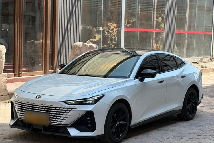 Used CHANGAN UNI-V 2022 1.5T Prestige Version