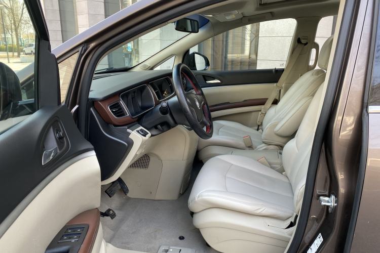 Used Buick GL8 2015 2.4L Luxury Business Premium Edition
