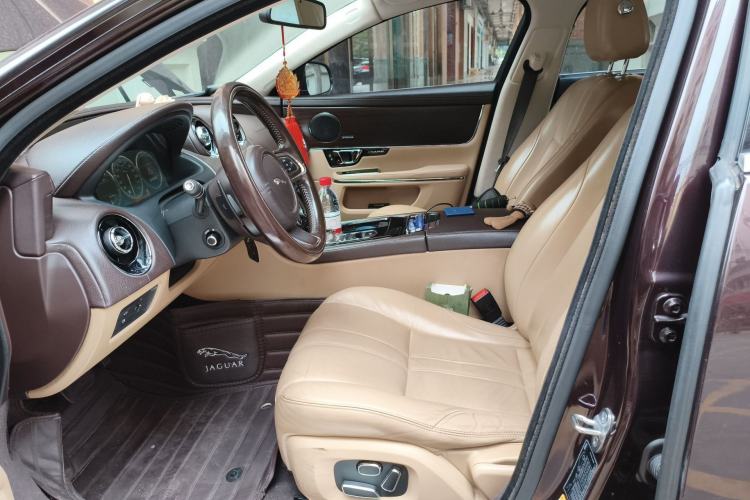 Used Jaguar XJ 2015 XJL 3.0 SC Elegant Business 80th Anniversary Limited Edition Left Front Seat