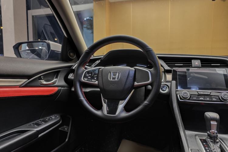 Used Honda Civic 2019 220TURBO CVT Dynamic Edition China VI Steering Wheel