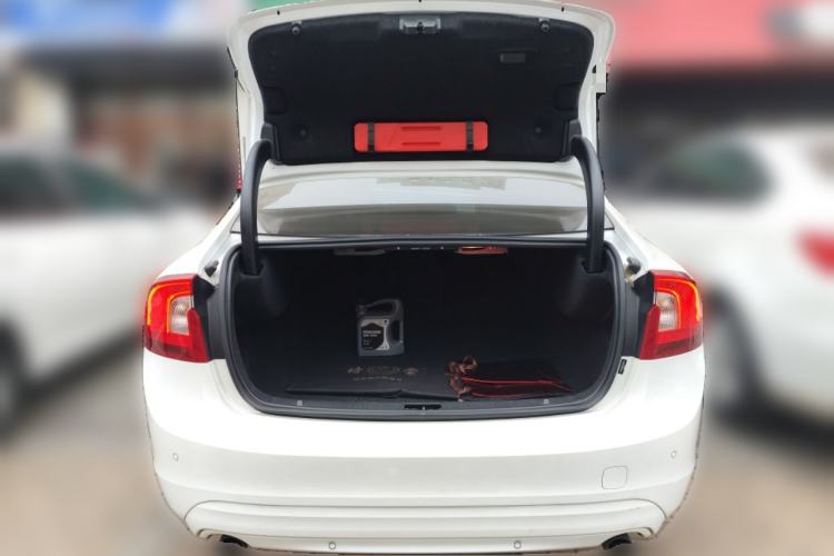 Used Volvo S60 2018 S60L T3 Smart Progress Edition
