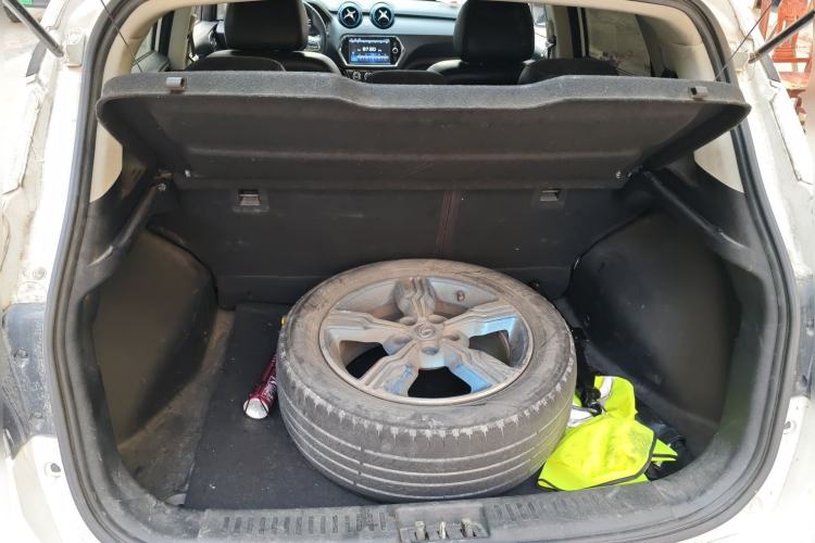 Used Soueast DX3 2018 EV Flagship Model Trunk