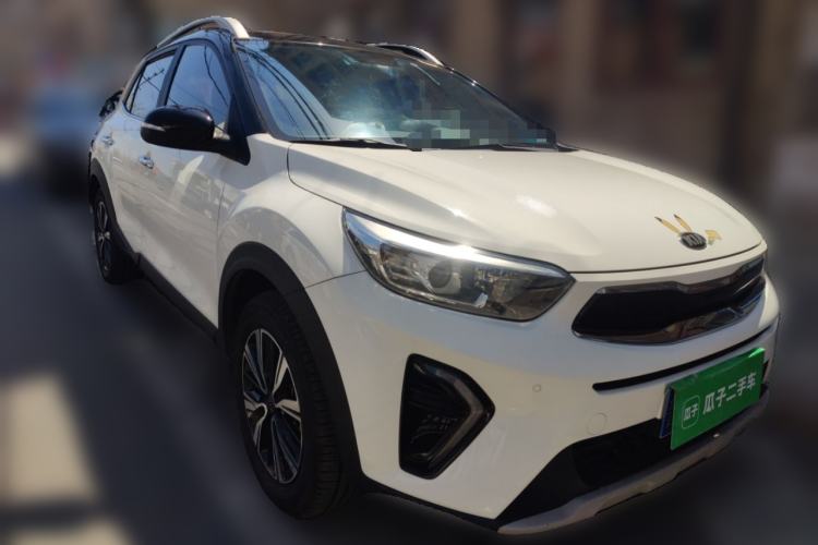 Used Kia kx1 Stonic 2021 1.4L CVT Fun & Sunroof Model Front Right 45 Deg