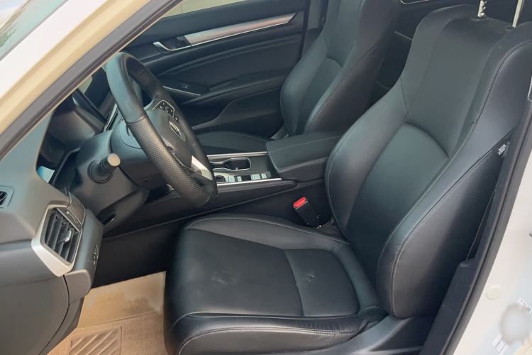 Used Honda Accord 2022 260TURBO Luxury Edition Left Front Seat