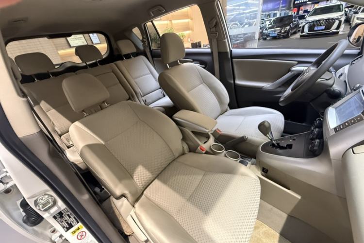 Used Toyota Verso 2014 Starlight 180E CVT Elite Edition
