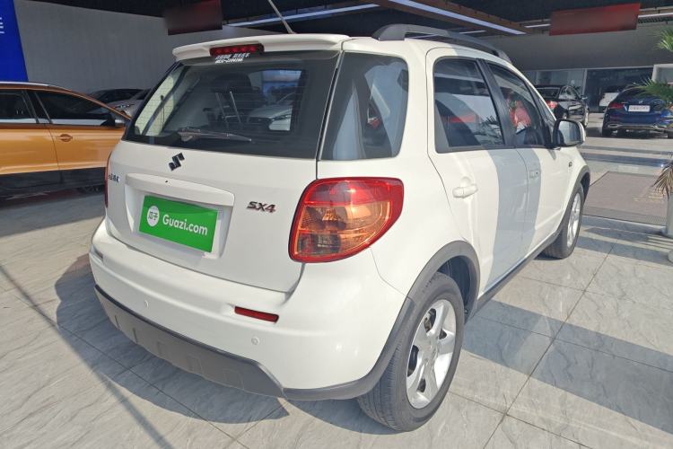 Used Suzuki SX4 2016 1.6L Manual Classic Edition
