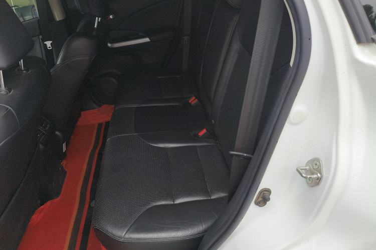 Used Honda CR-V 2015 2.4L two-wheel drive luxury version Left Rear Seat