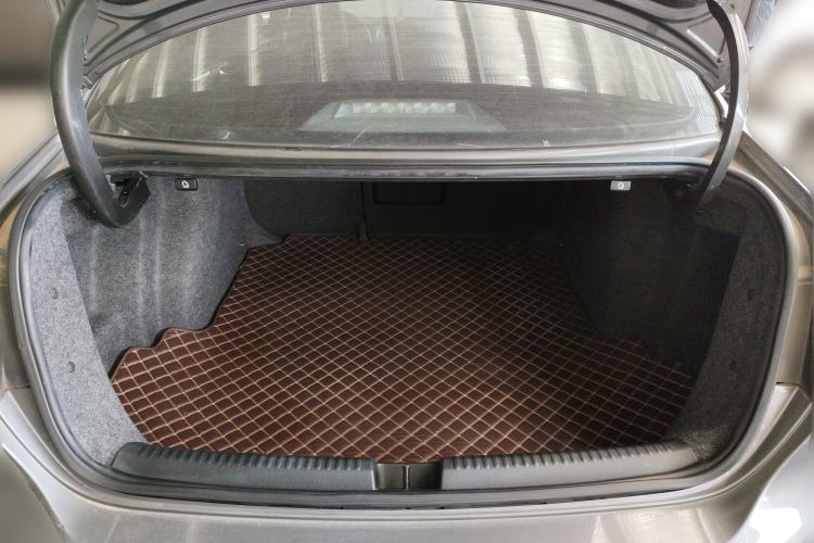 Used Volkswagen Sagitar 2012 1.8TSI Automatic Flagship Edition Trunk