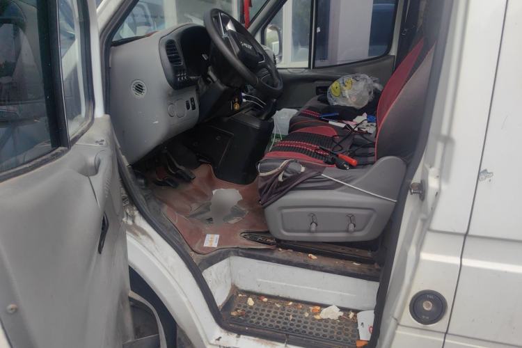 Used JMC Transit 2017 2.8T Commercial Version Short Wheelbase Mid-Roof 6/7/8-Seater JX493 Driver Seat