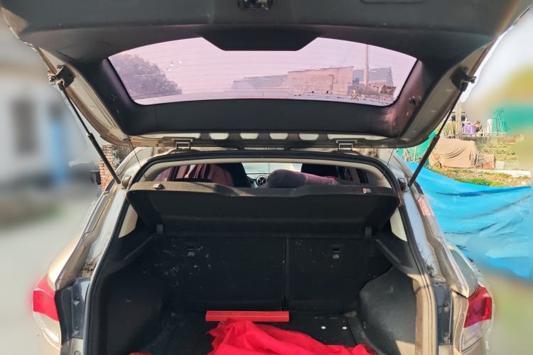 Used Soueast DX3 2016 1.5T CVT Prestige Edition Trunk