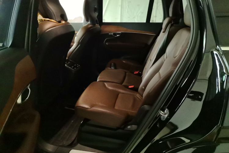 Used Volvo XC90 2023 B5 SmartDrive Luxury Edition 7 Seats Left Rear Seat