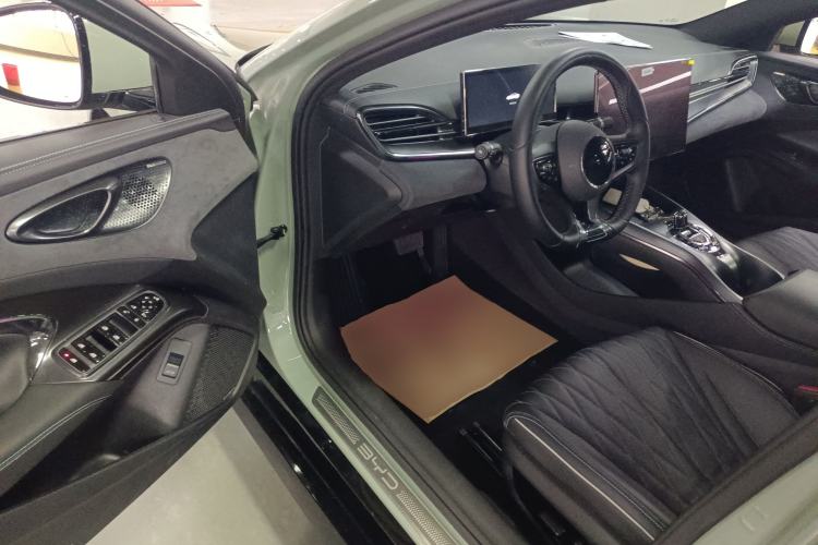 Used BYD Seal 2022 550 km Standard Range Rear-Wheel Drive Prestige Version
