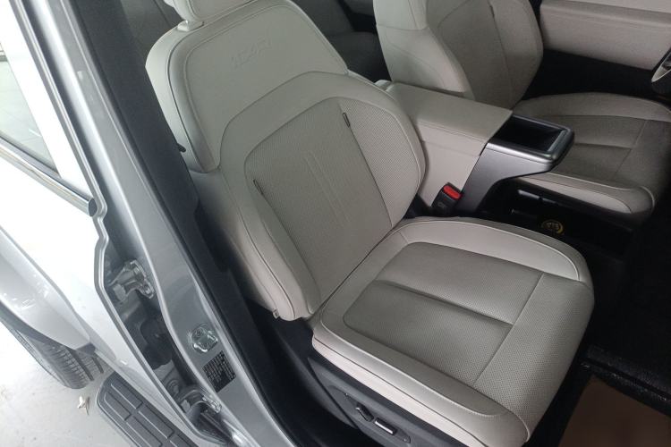 Used iCAR V23 2025 401 Two-Wheel Drive Intelligent Driving Version
